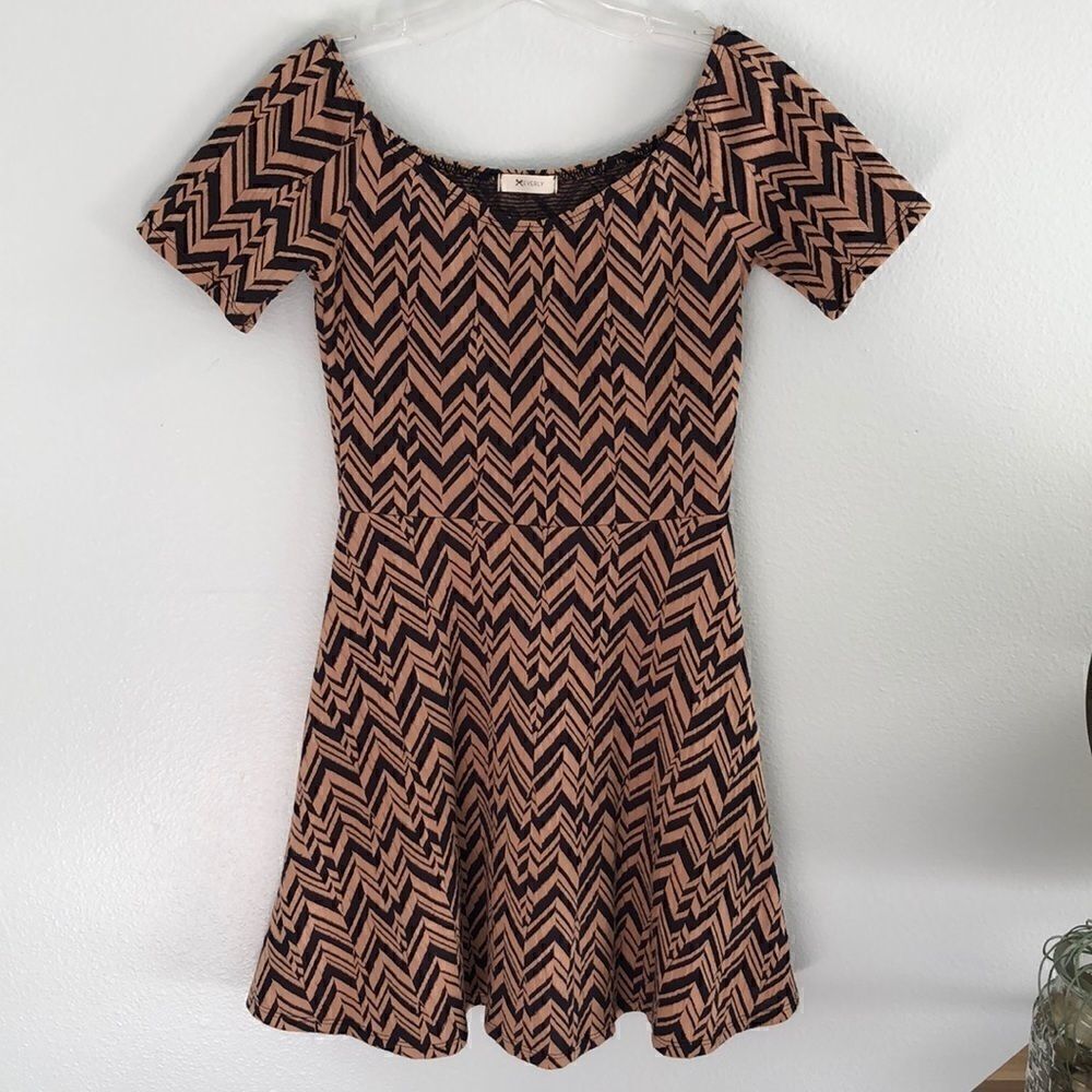 Vintage Everly mini dress.  Size Small.  70’s style.